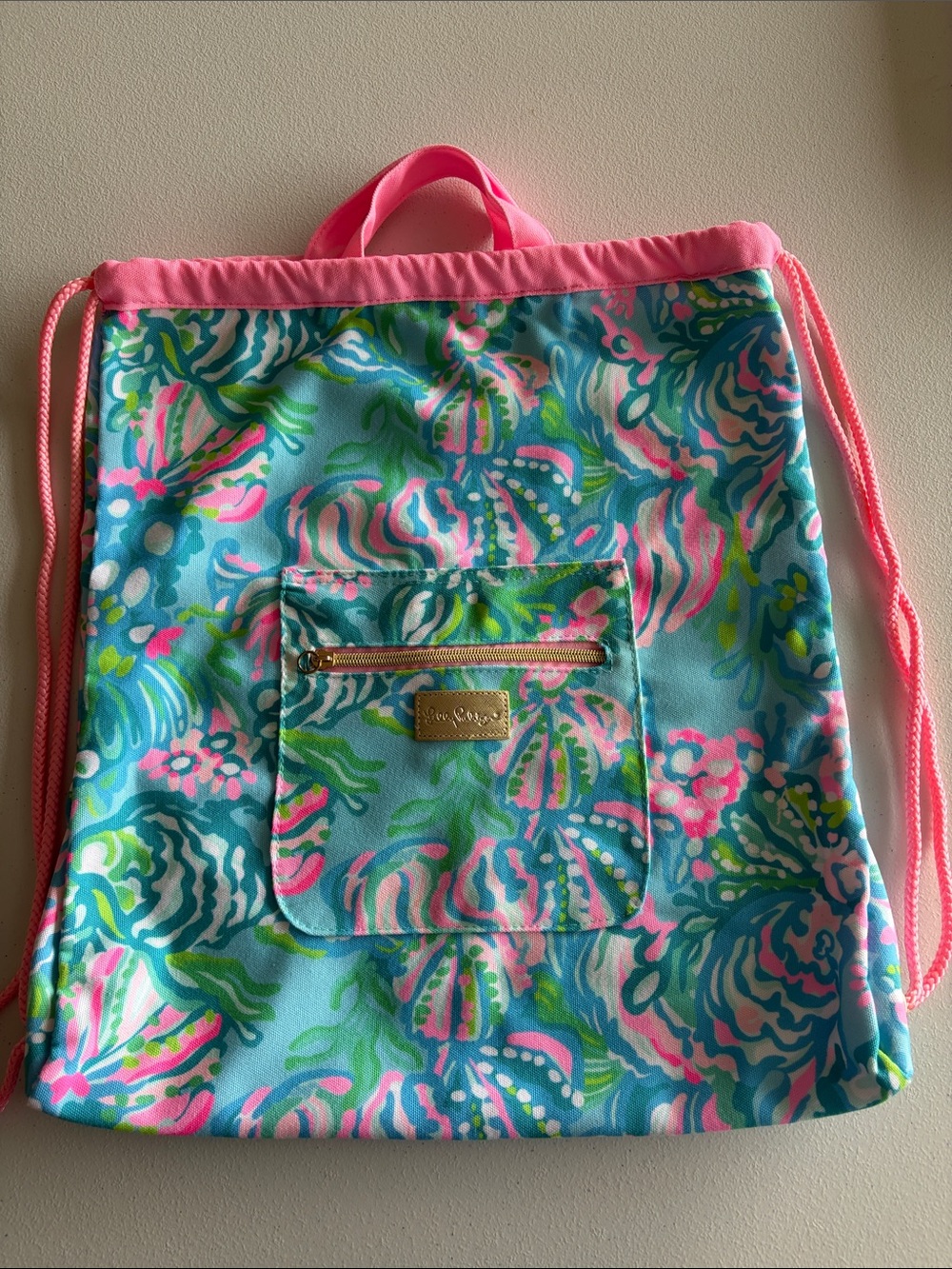 Lilly Pulitzer Aqua La Vista Drawstring Backpack Pink Blue Shell Print Beach Bag - Picture 2 of 7
